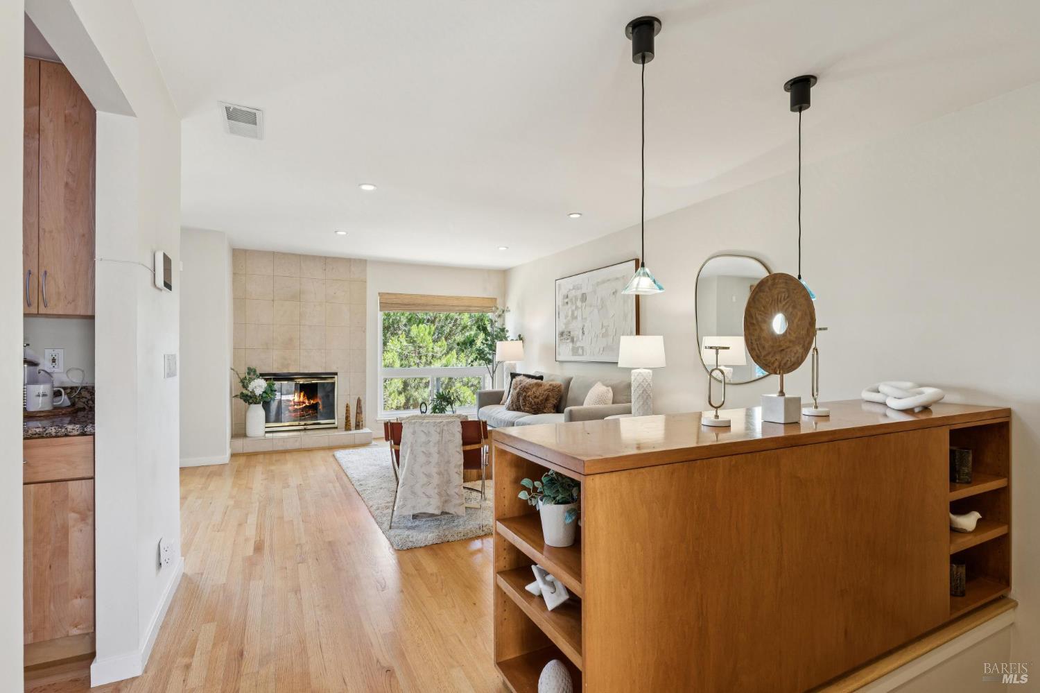 11 Thoreau Cir