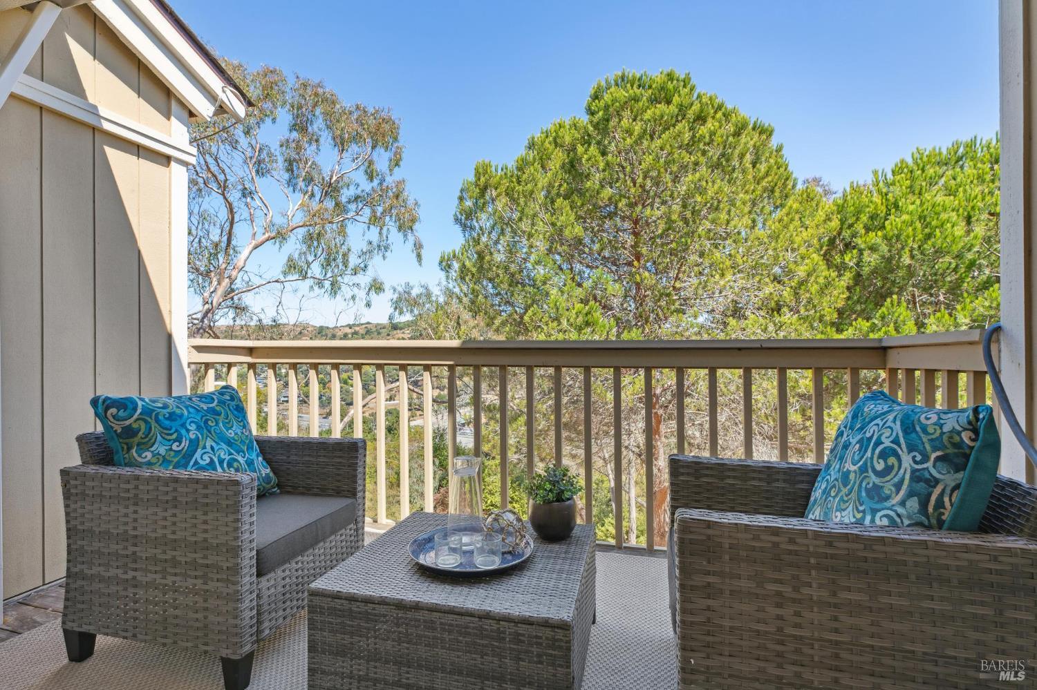 11 Thoreau Cir