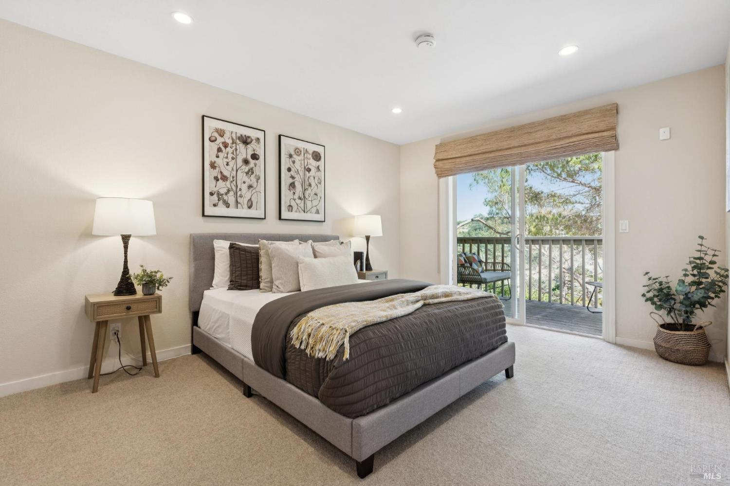 11 Thoreau Cir