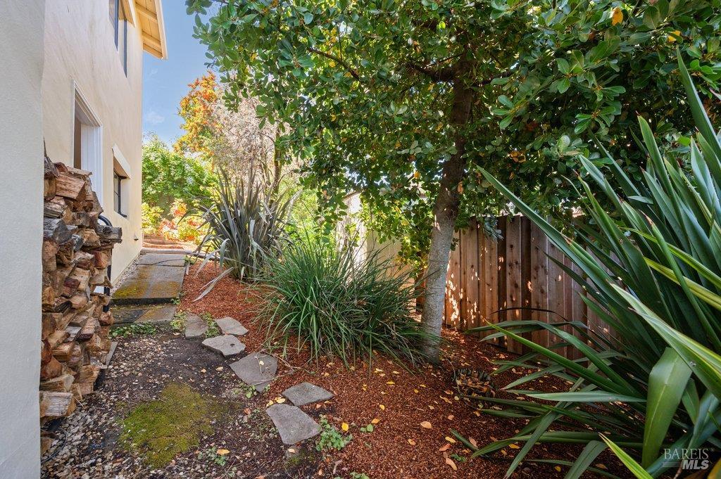 198 Lilac Lane