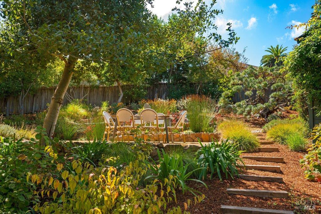 198 Lilac Lane