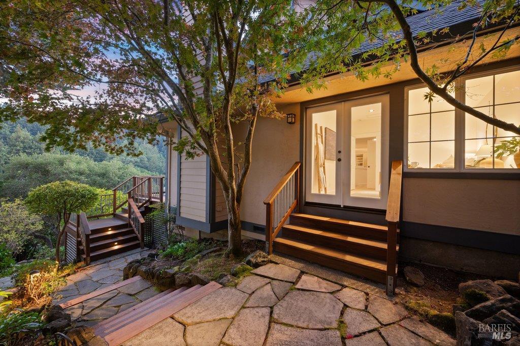 50 Summit Avenue