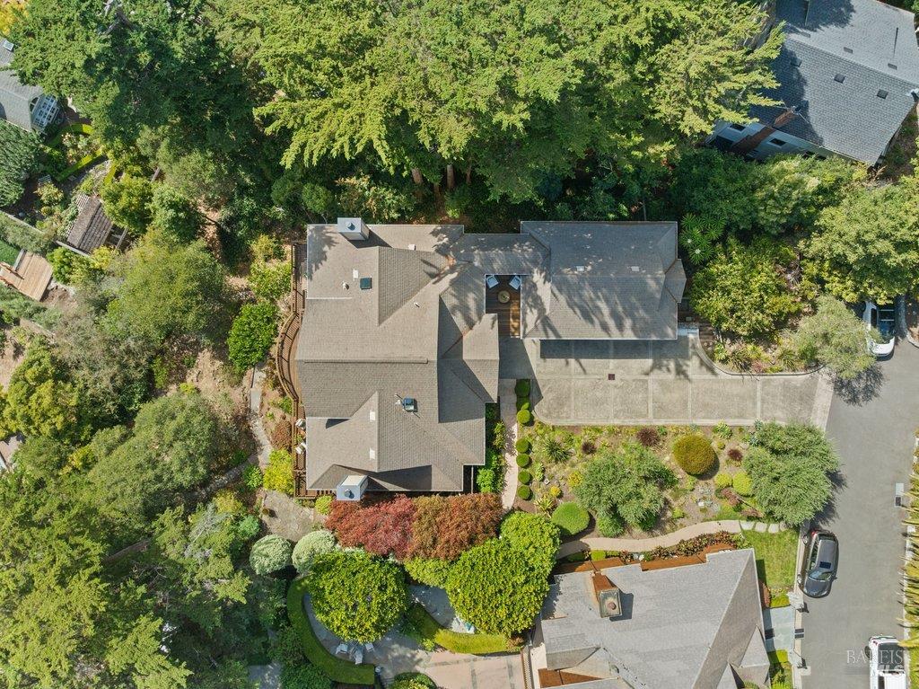 50 Summit Avenue