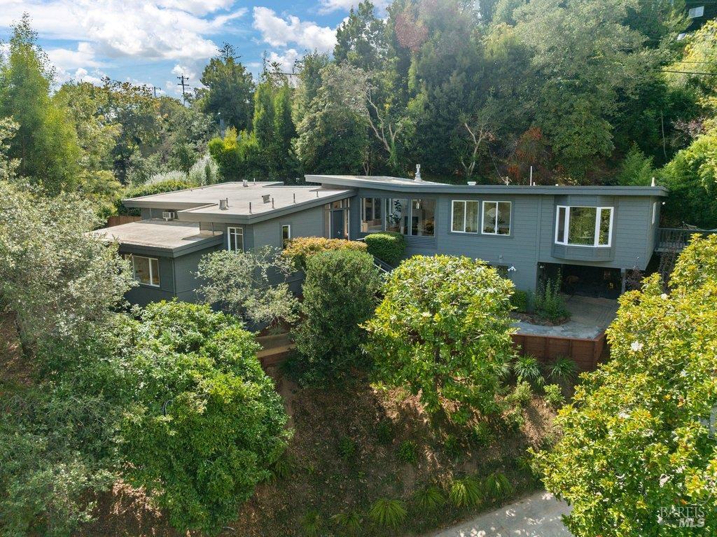 185 Circle Avenue