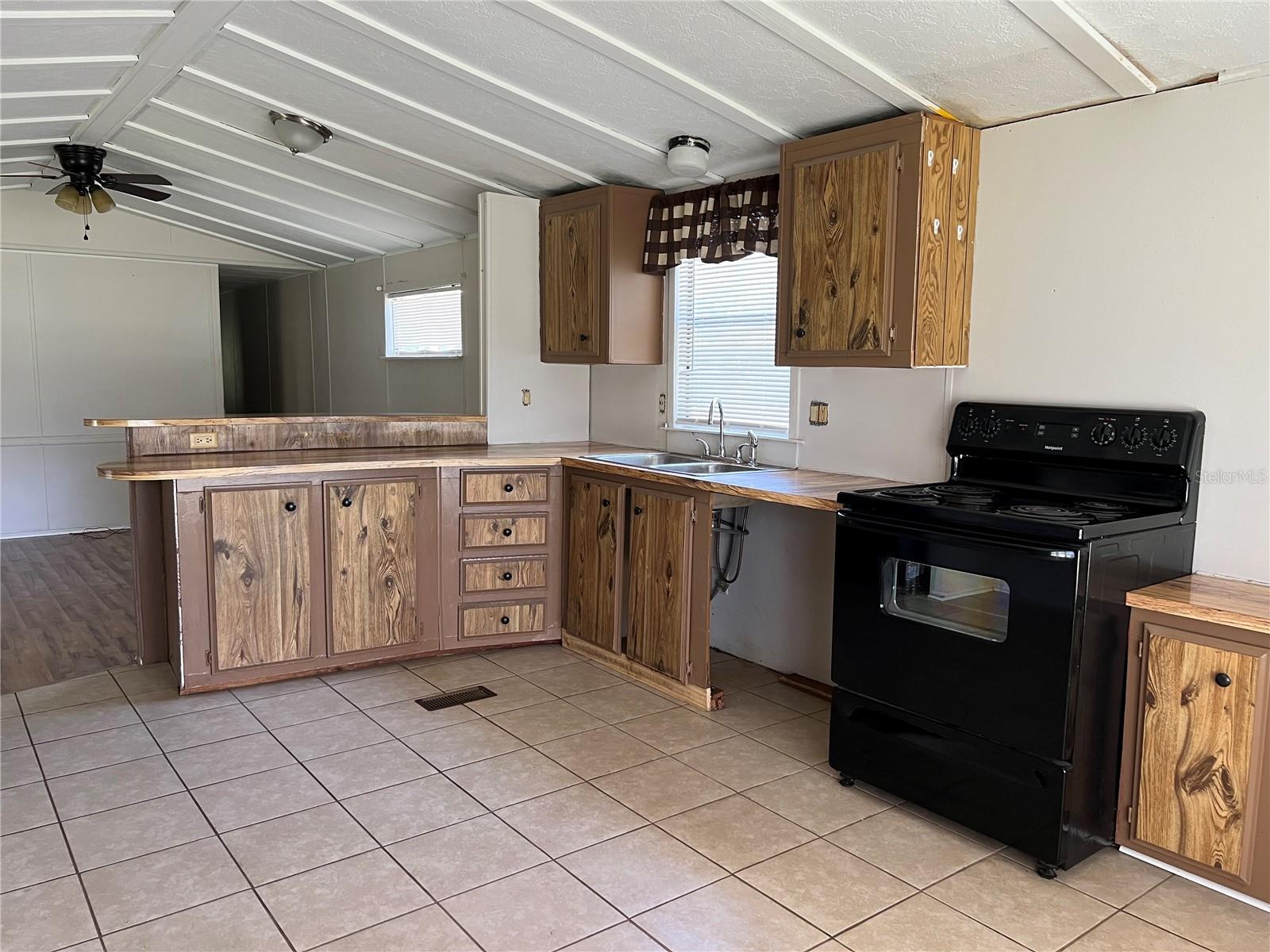 5430 COUNTY ROAD 561
