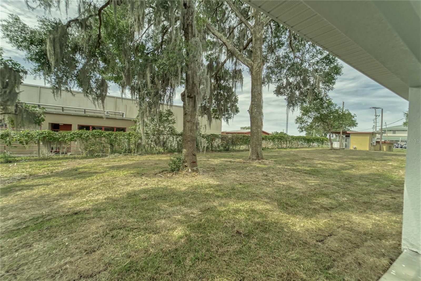 37366 HOWARD AVE