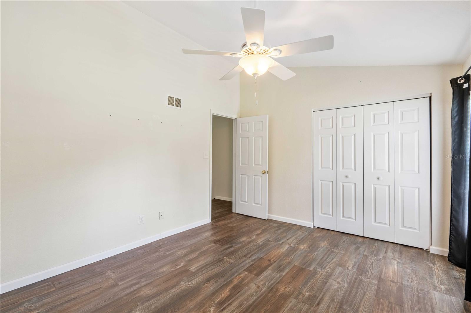 13536 EMBASSY PARK CT