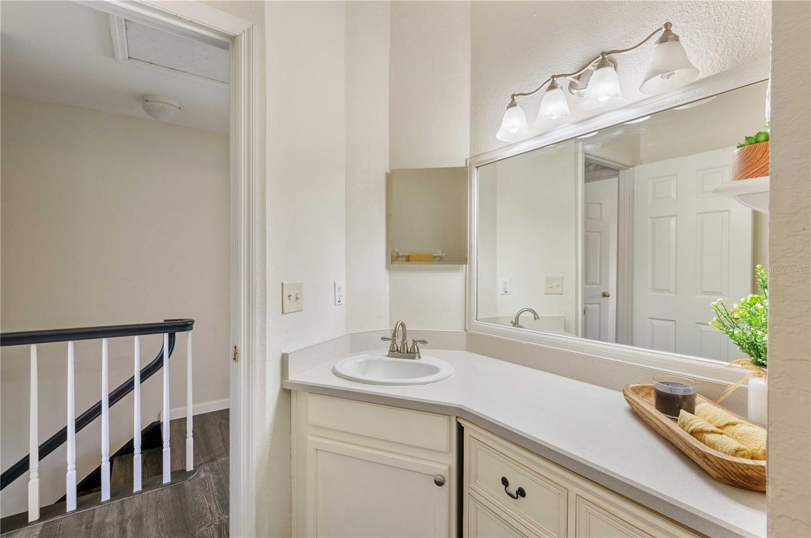 13536 EMBASSY PARK CT