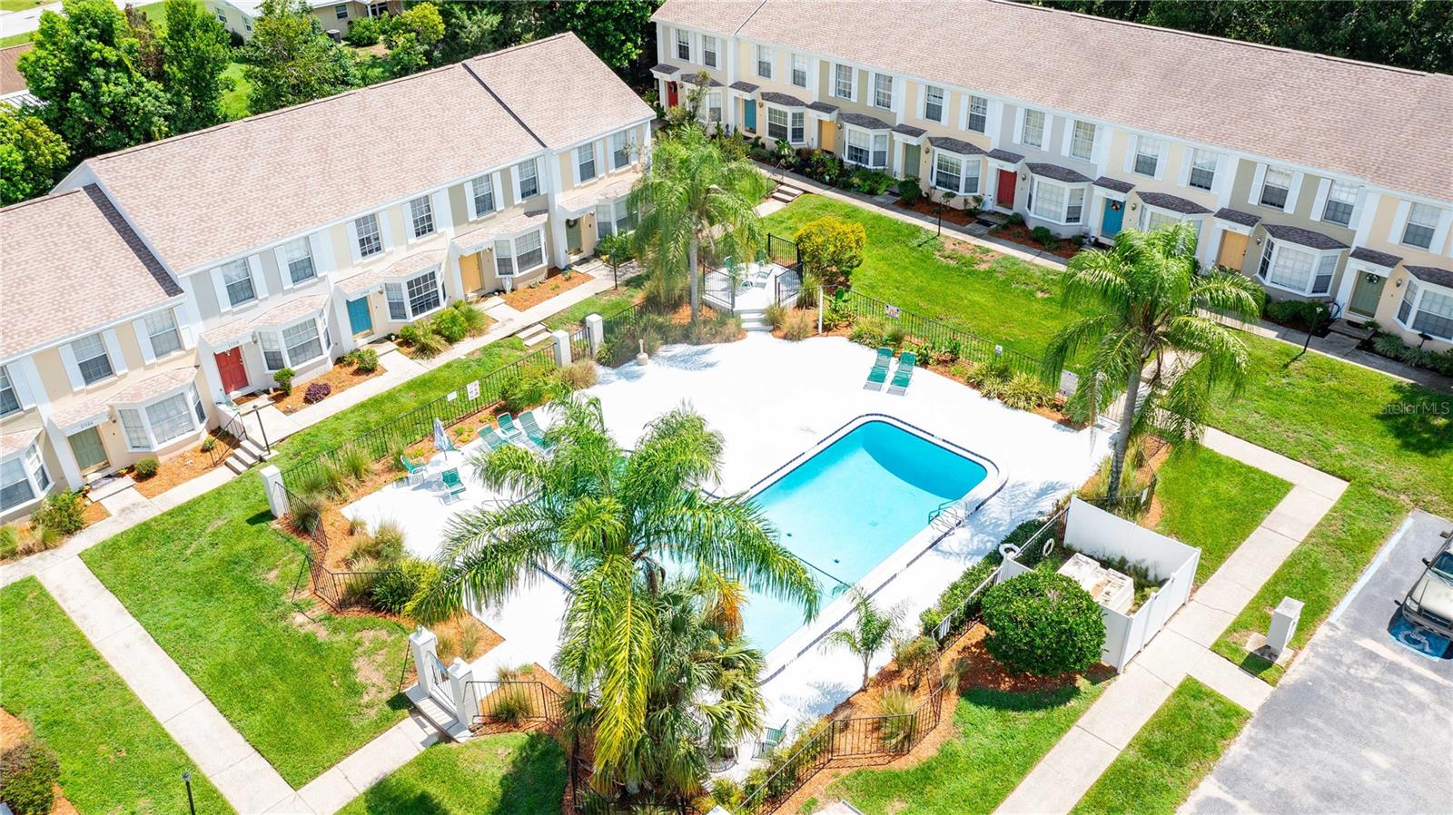 13536 EMBASSY PARK CT