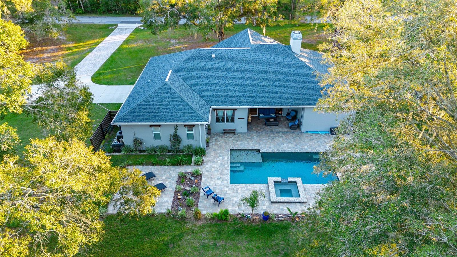 28271 LINDENHURST DR