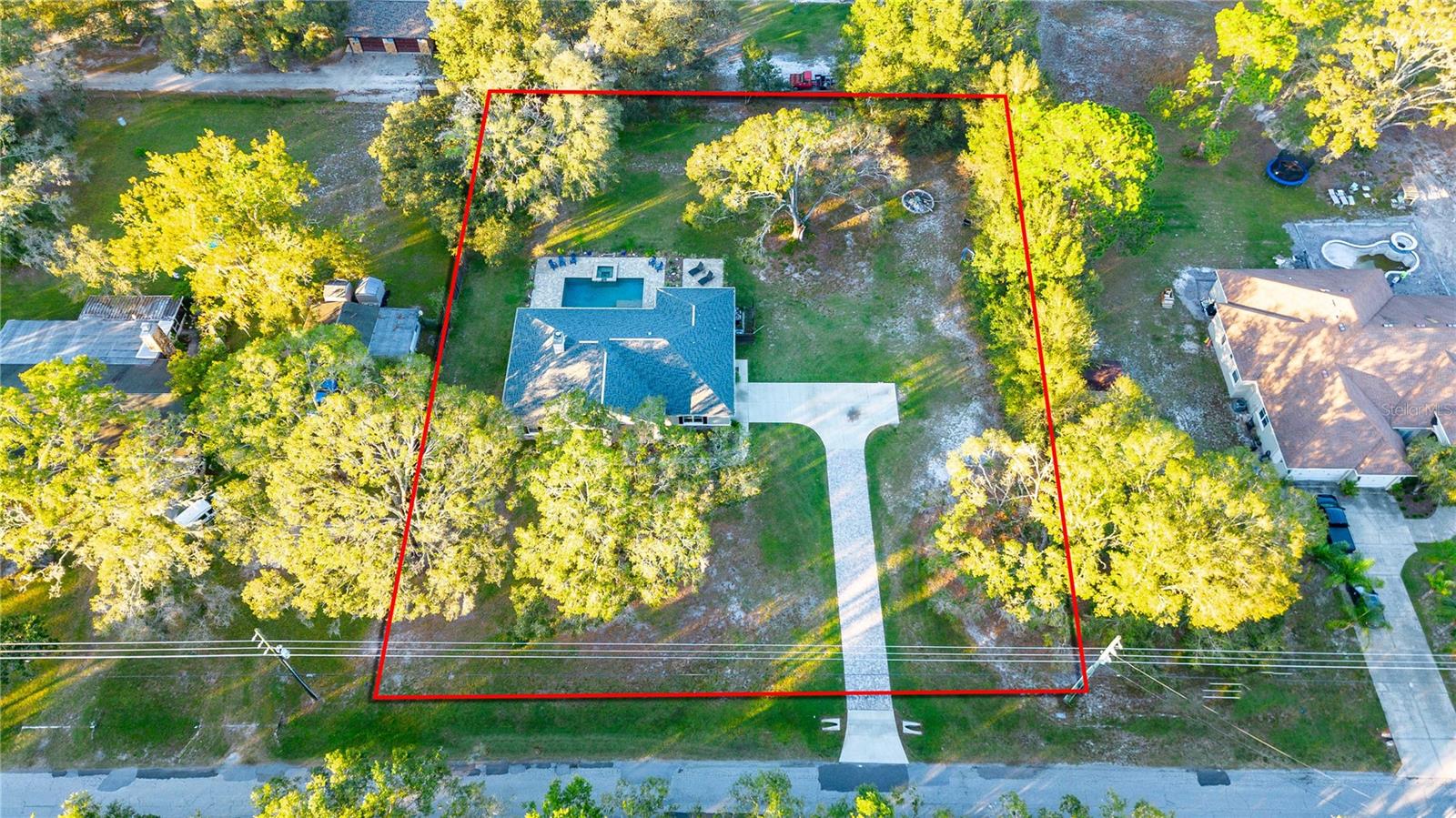 28271 LINDENHURST DR
