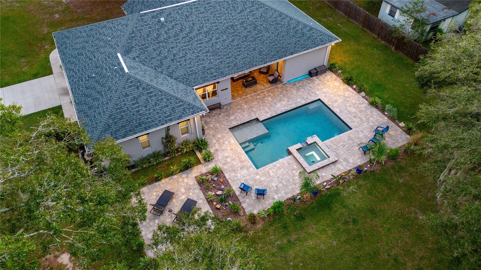 28271 LINDENHURST DR