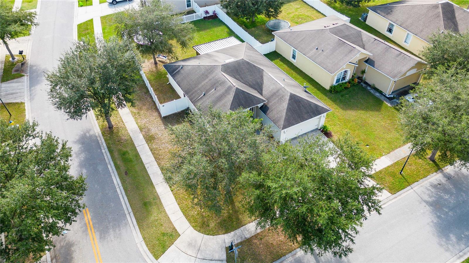 36150 MARKREE CASTLE AVE