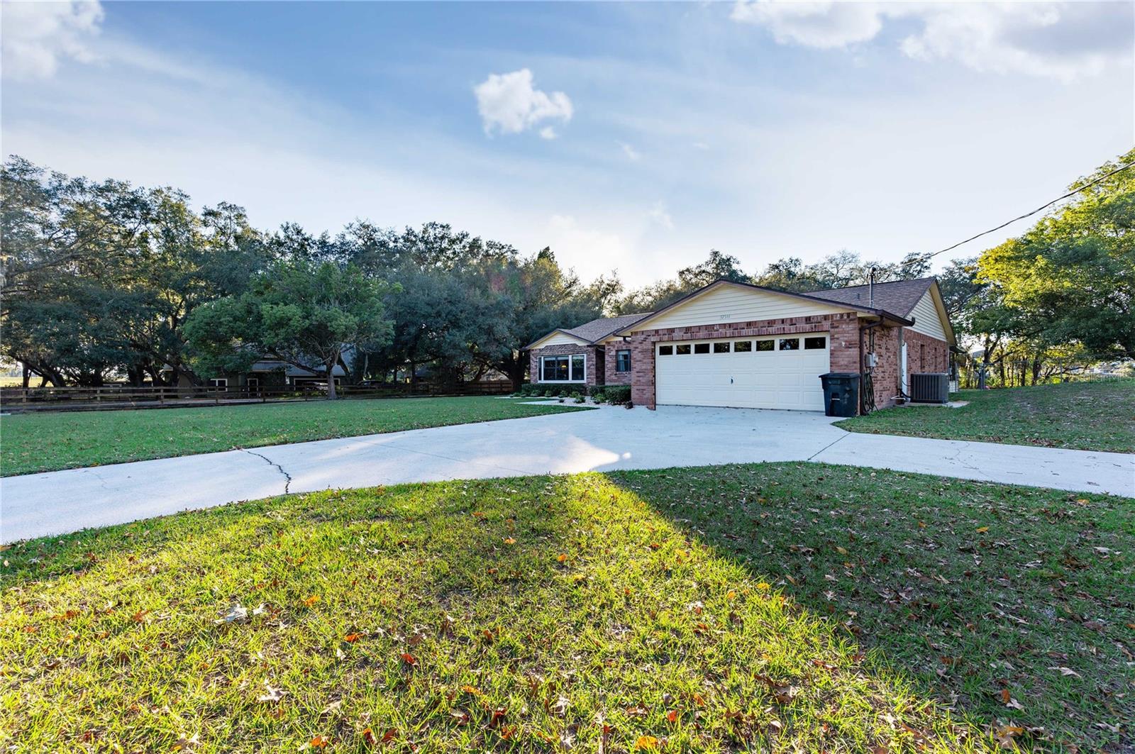 32544 KNOLLWOOD LN