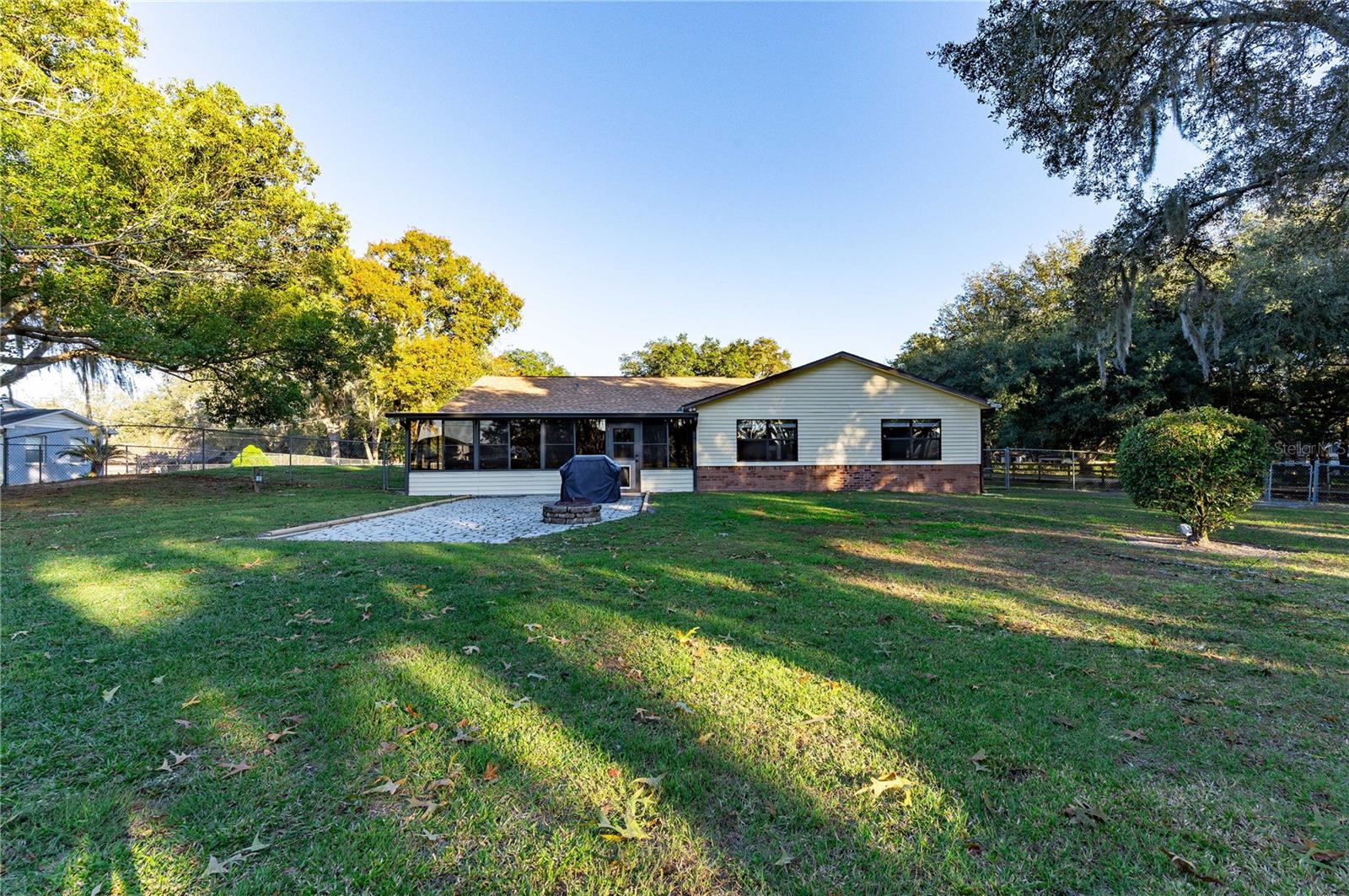 32544 KNOLLWOOD LN