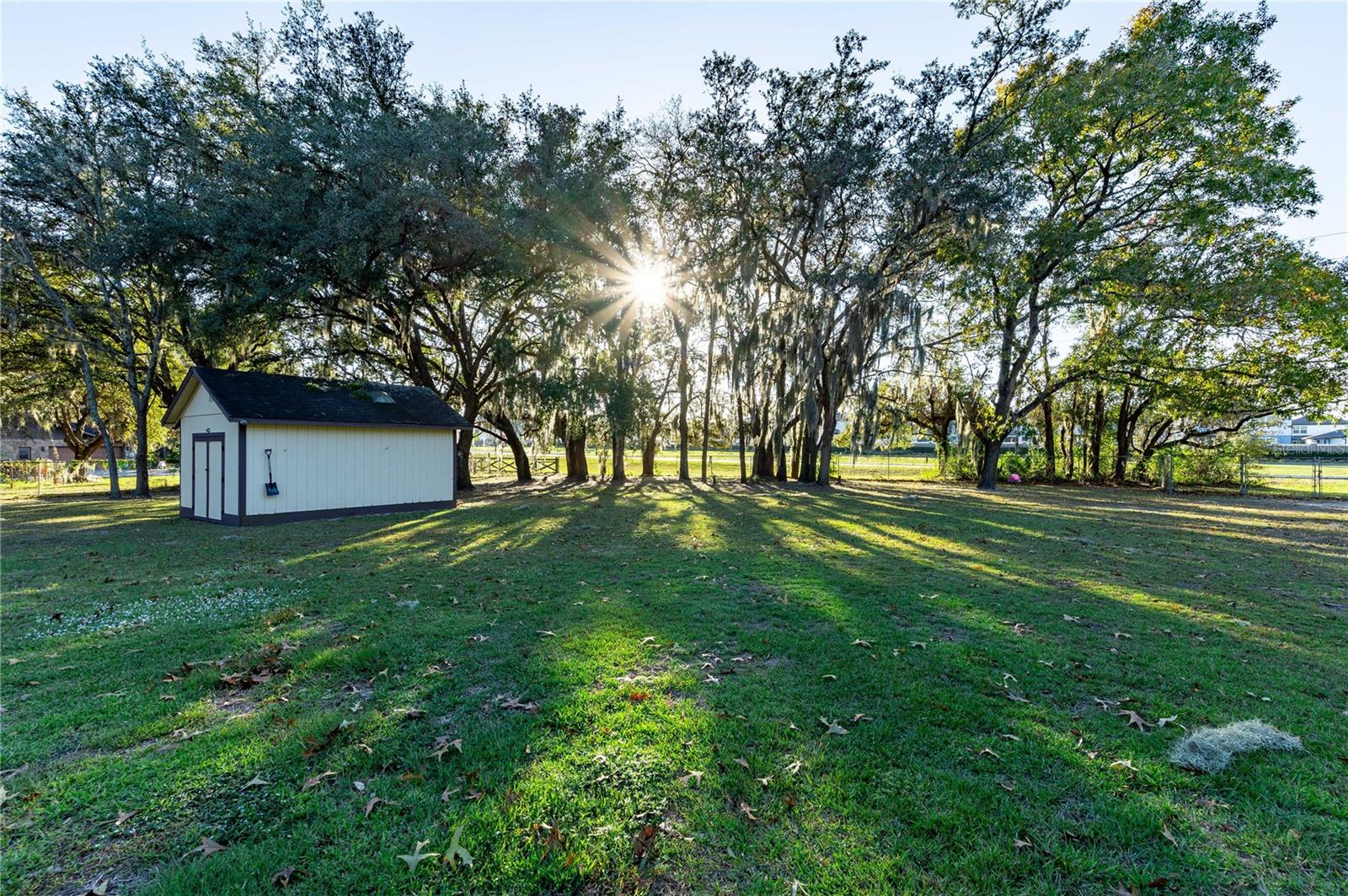 32544 KNOLLWOOD LN