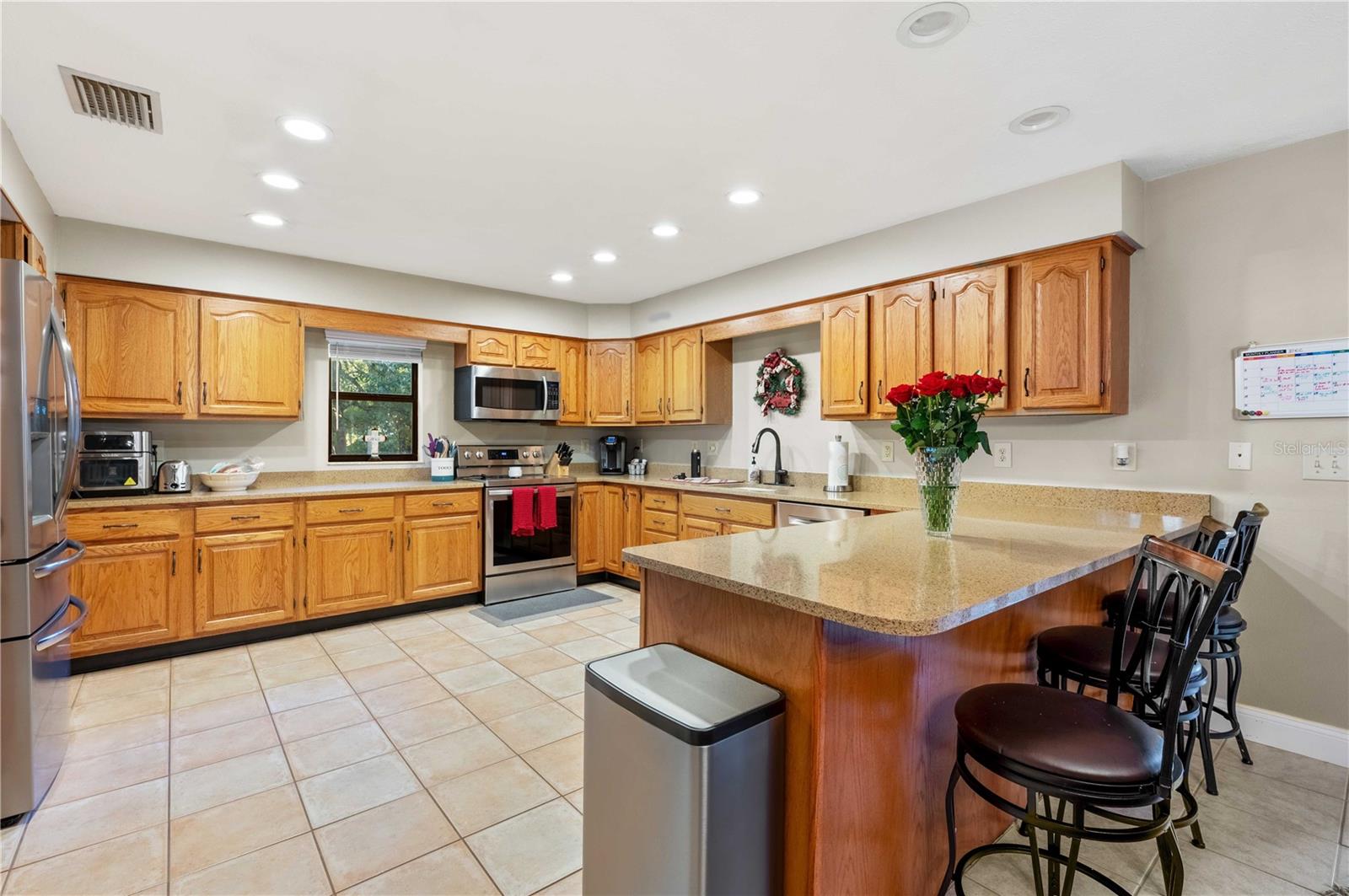 32544 KNOLLWOOD LN