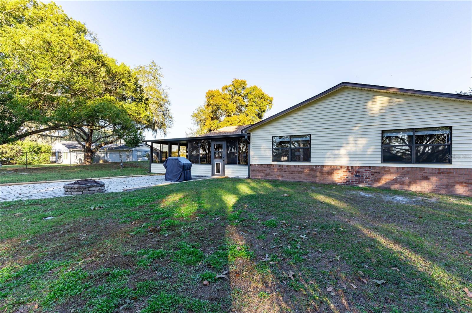 32544 KNOLLWOOD LN