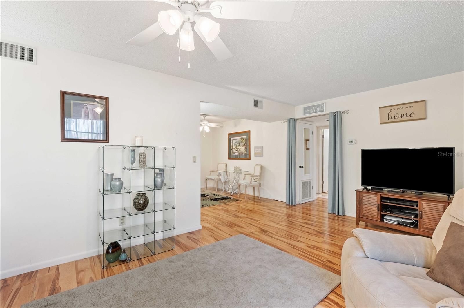 7186 LEXINGTON CIR