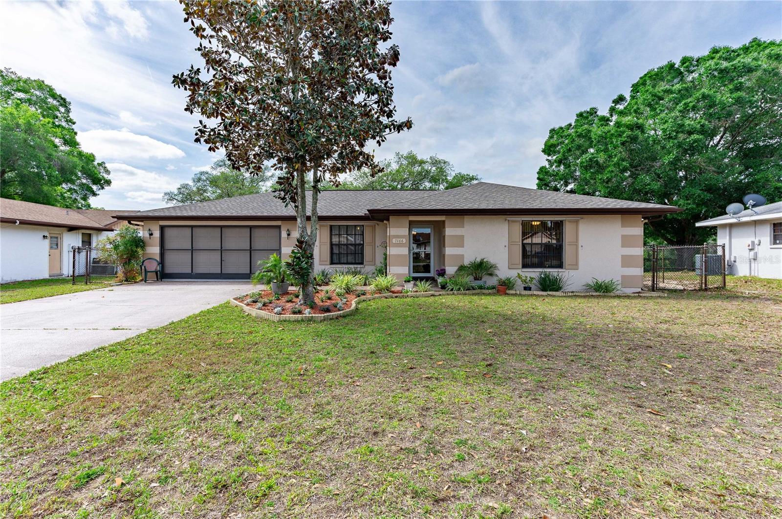 7186 LEXINGTON CIR