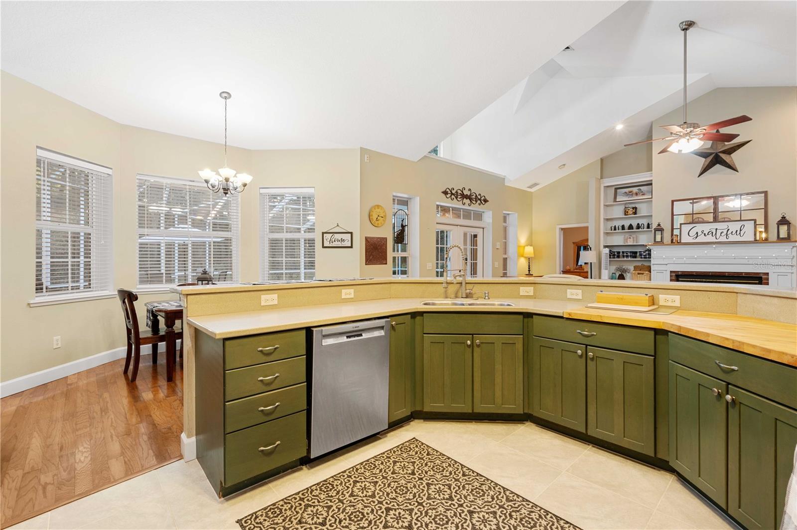 13141 MAUDIE LN