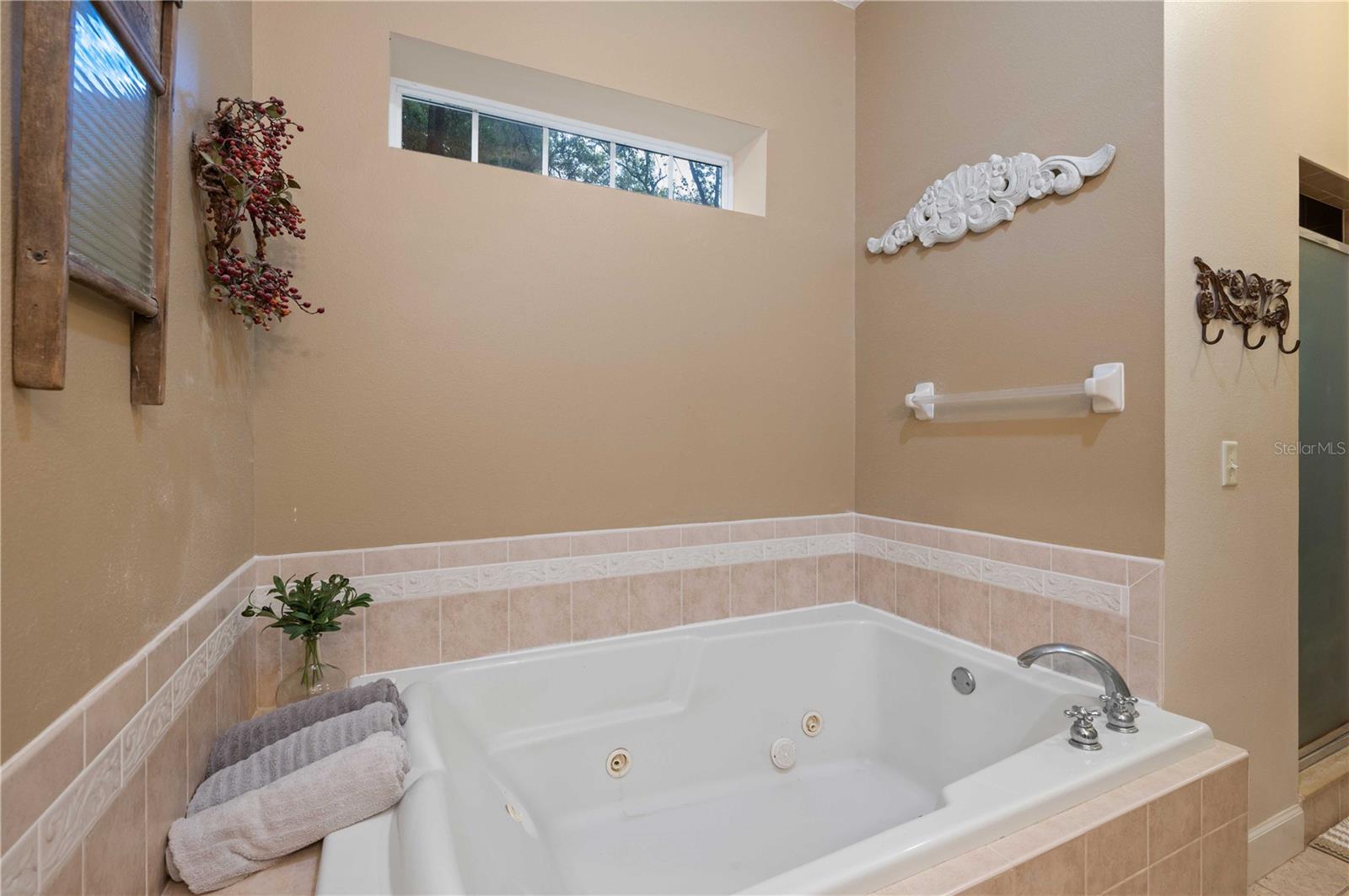 13141 MAUDIE LN