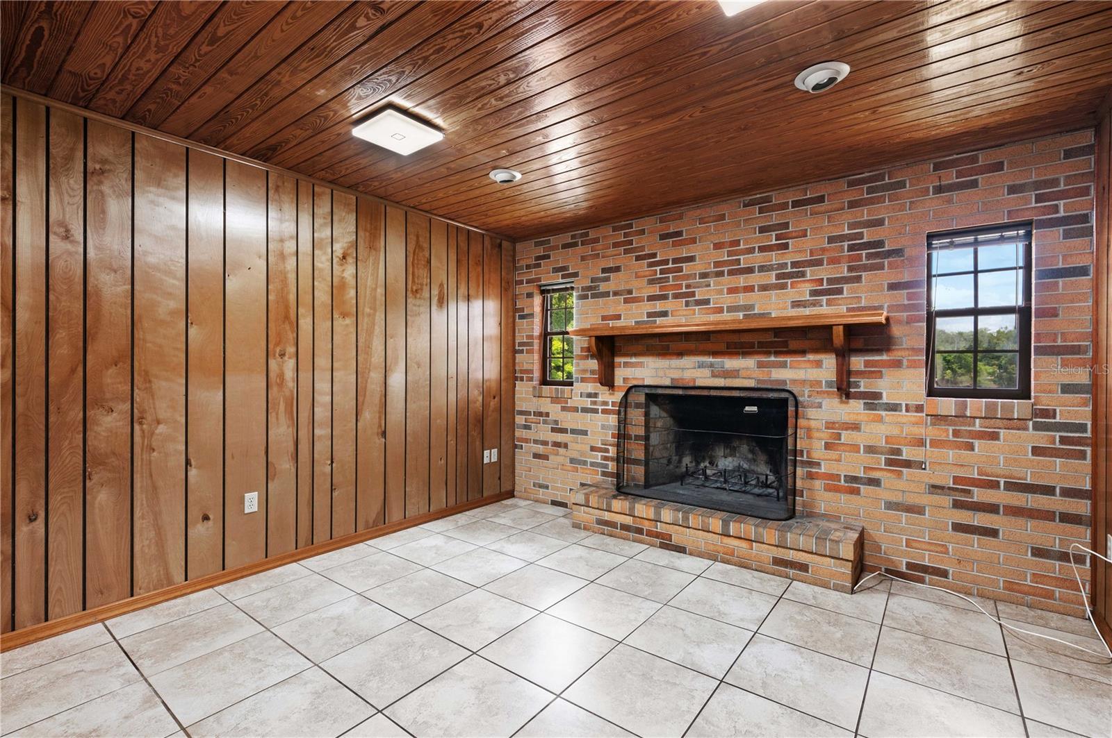 13312 FORT KING RD