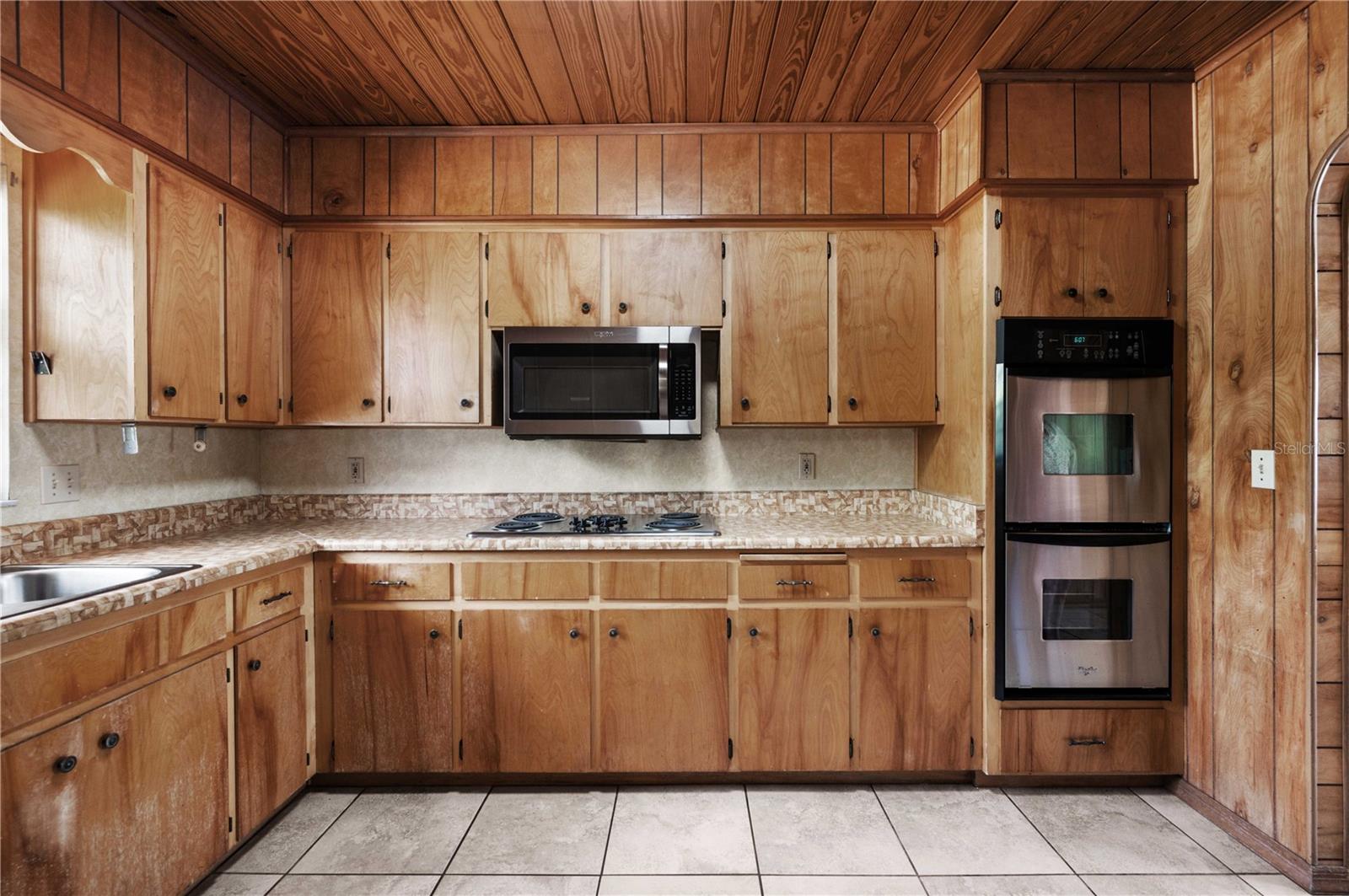 13312 FORT KING RD