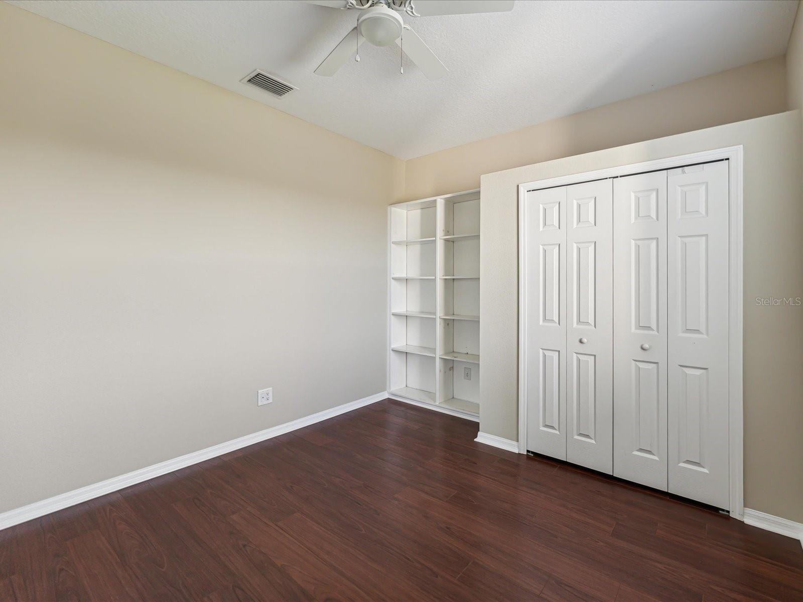 18528 NEW LONDON AVE