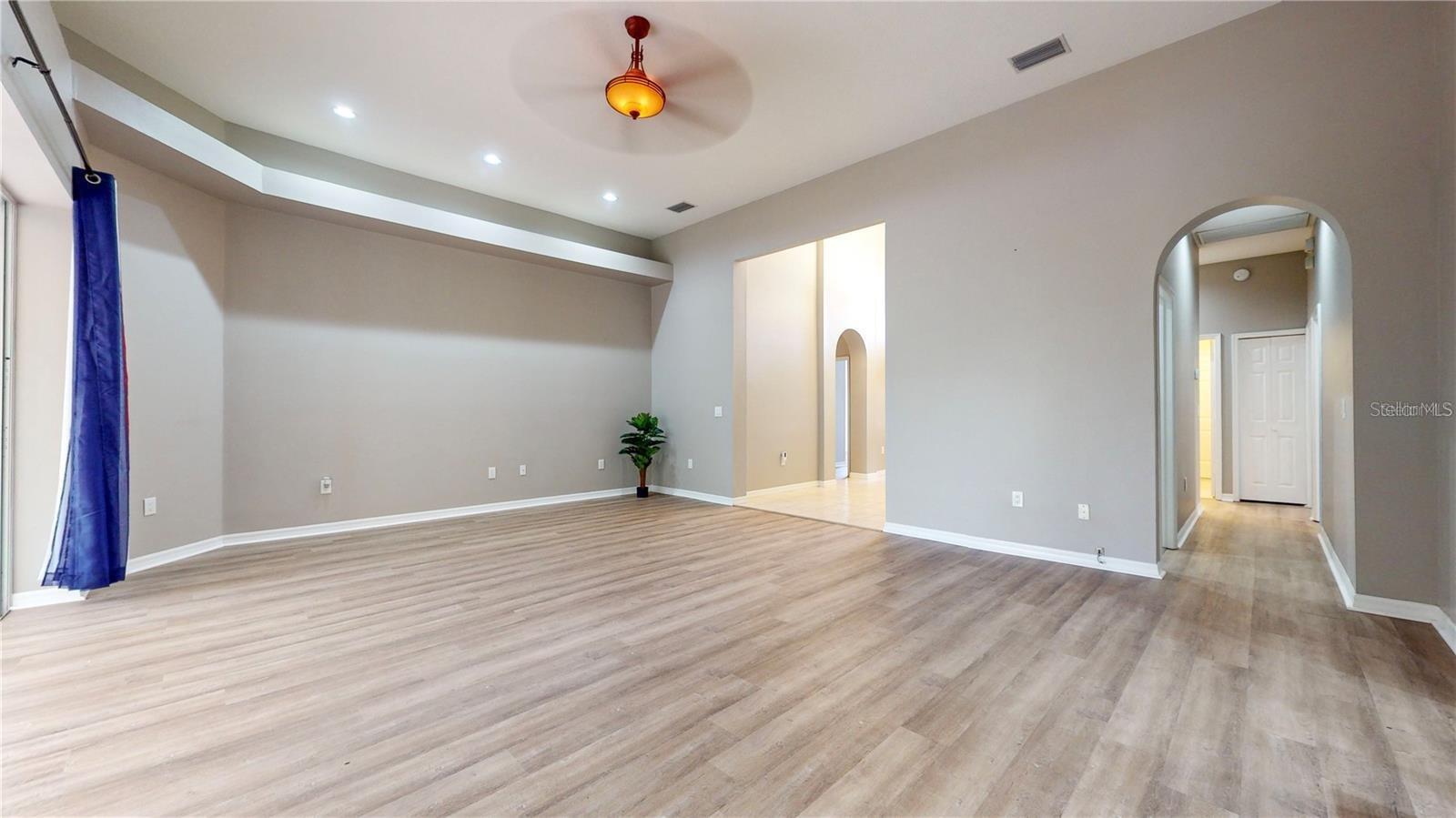 10423 CANARY ISLE DR
