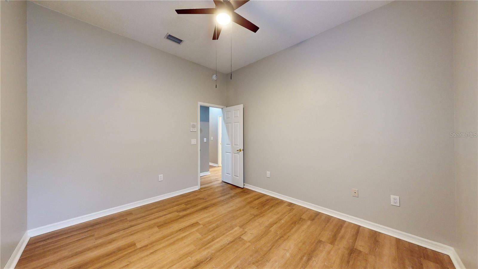 10423 CANARY ISLE DR