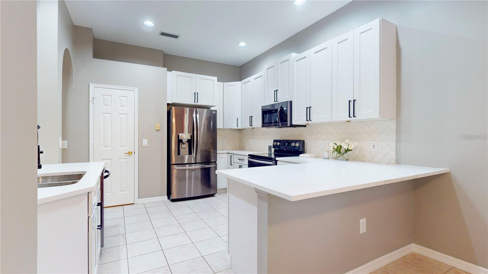 10423 CANARY ISLE DR