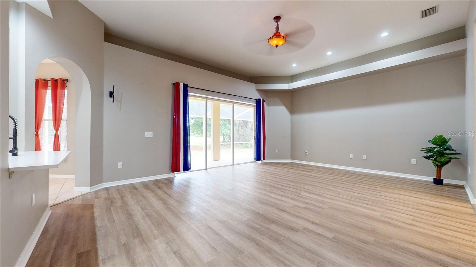 10423 CANARY ISLE DR