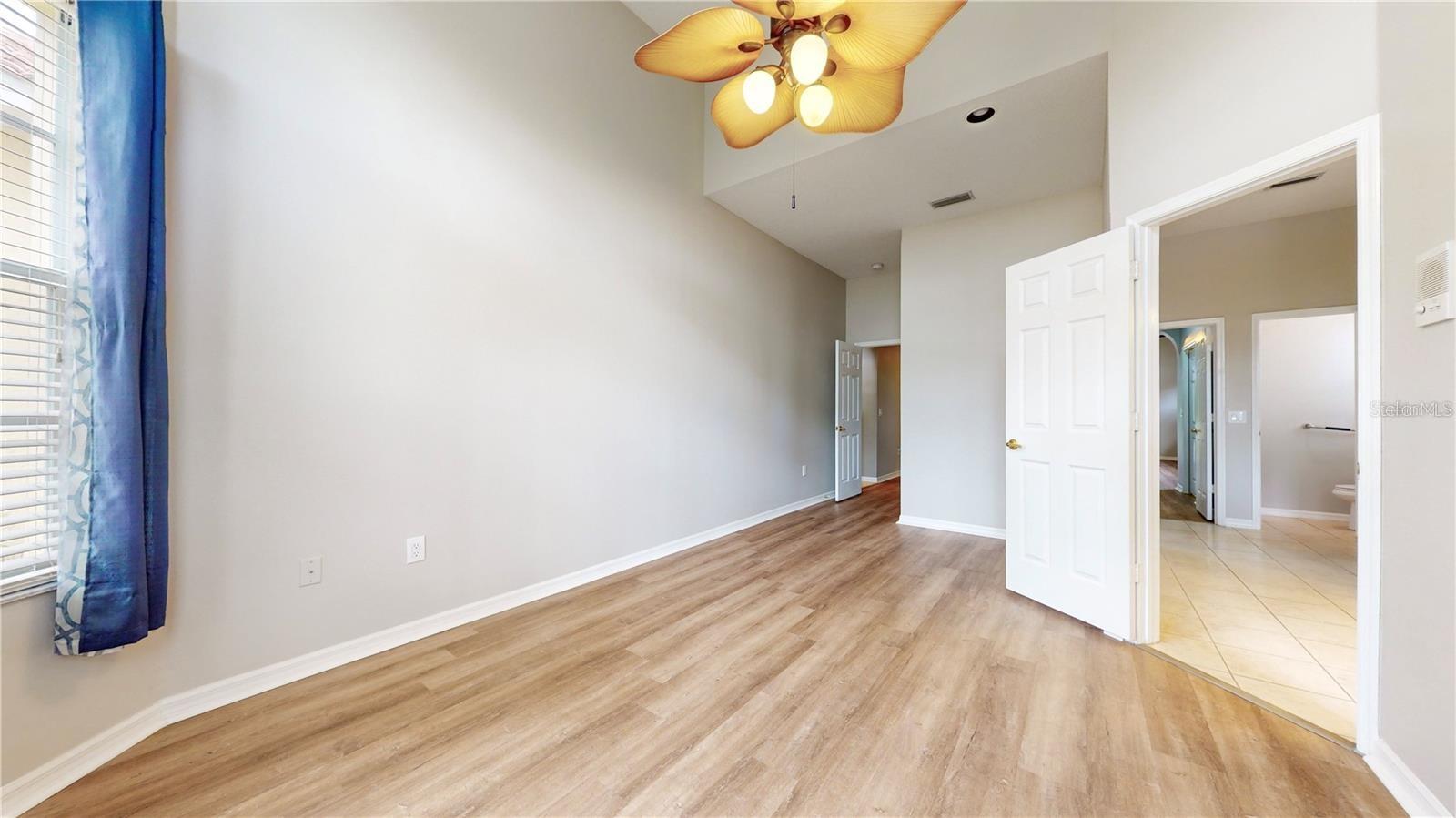10423 CANARY ISLE DR