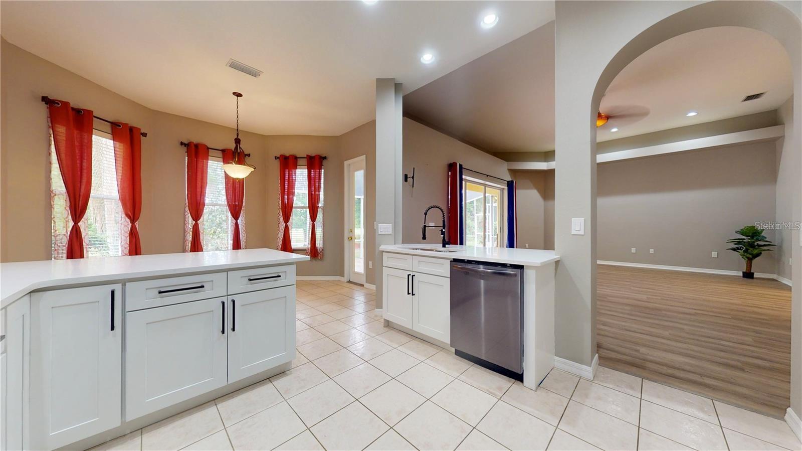 10423 CANARY ISLE DR