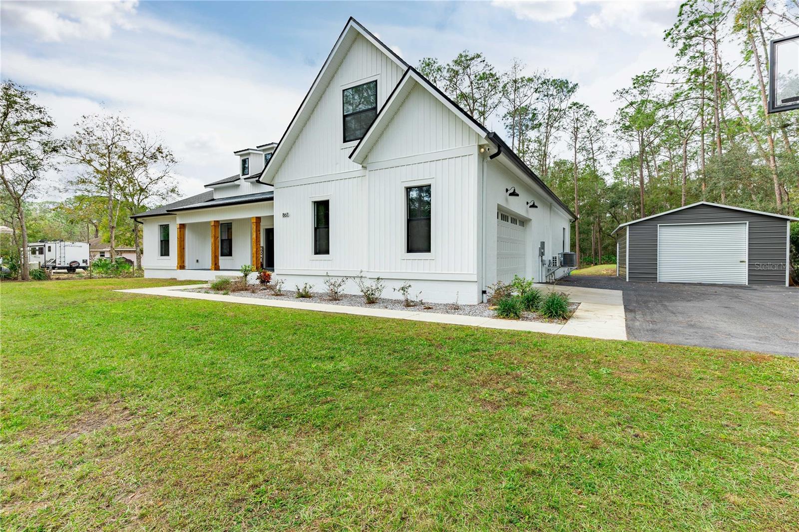8611 QUAIL HOLLOW BLVD