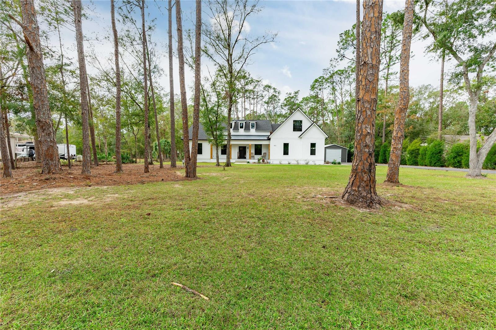 8611 QUAIL HOLLOW BLVD