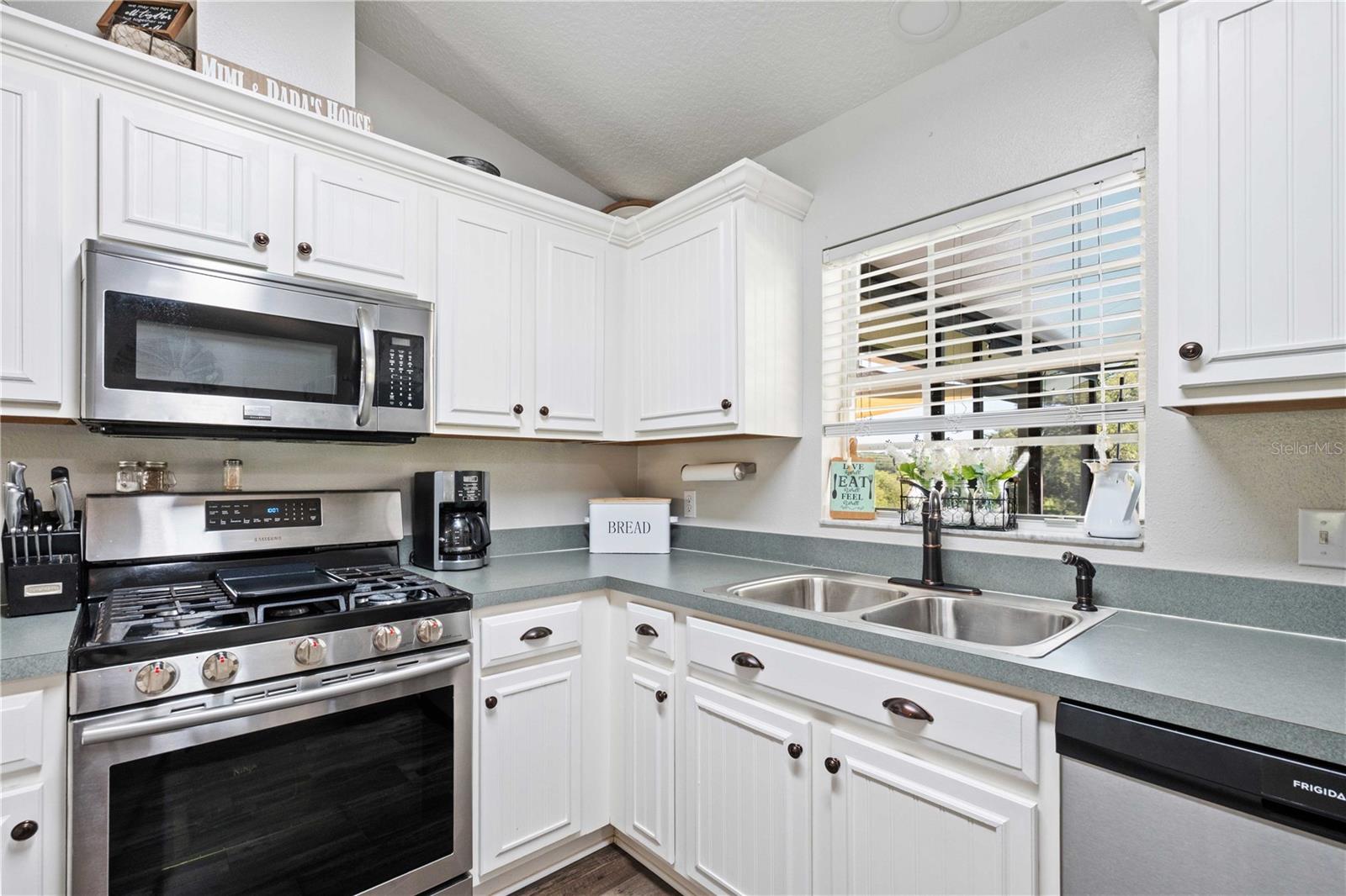 37113 WALDO DR