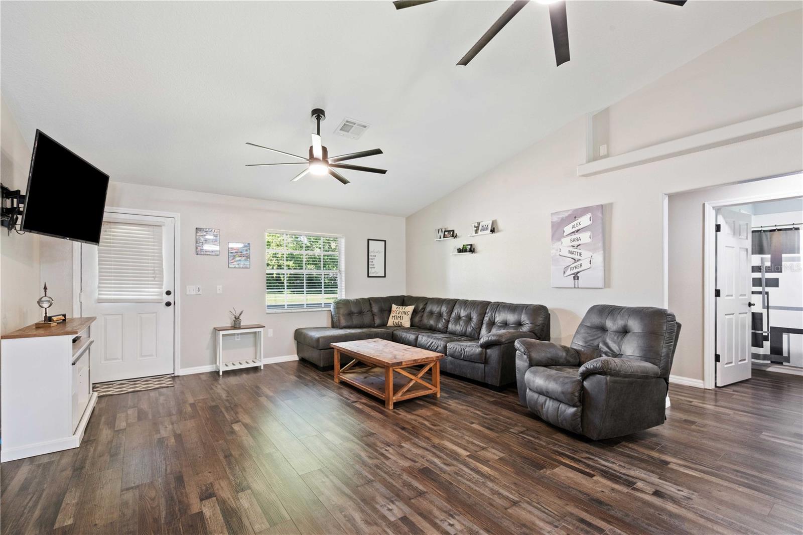 37113 WALDO DR