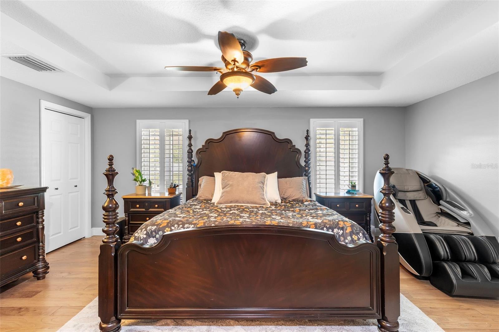 28042 LINDENHURST DR