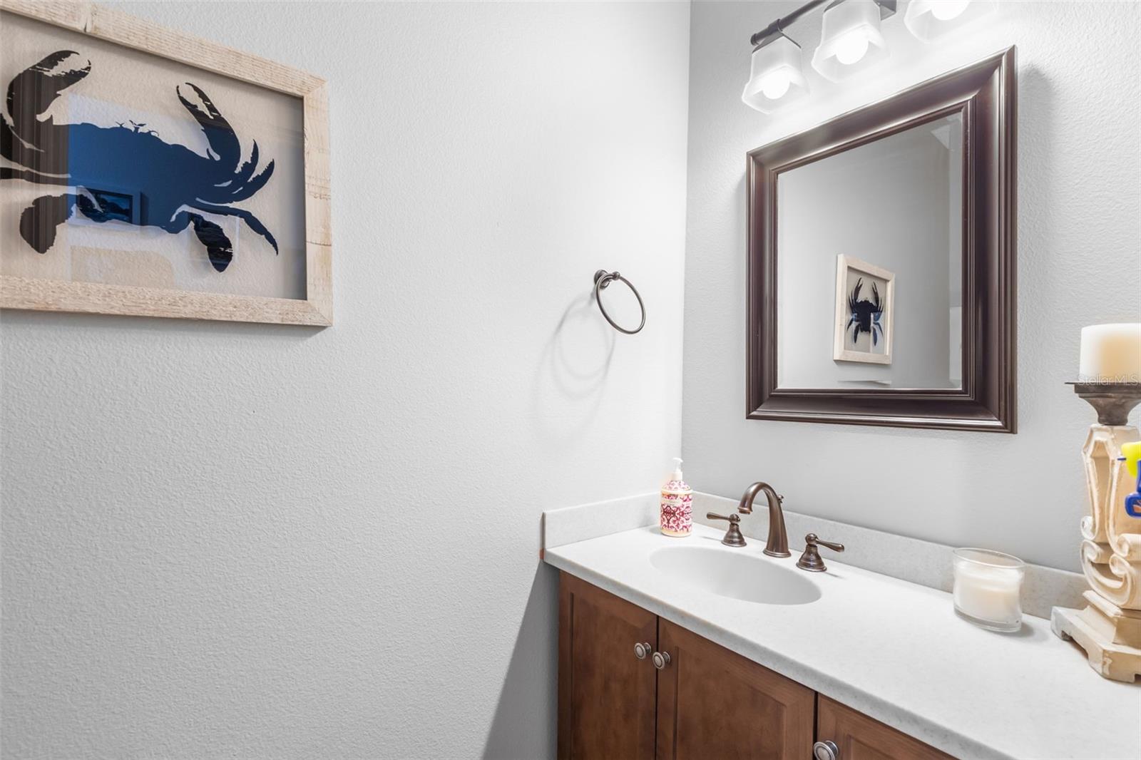 28042 LINDENHURST DR