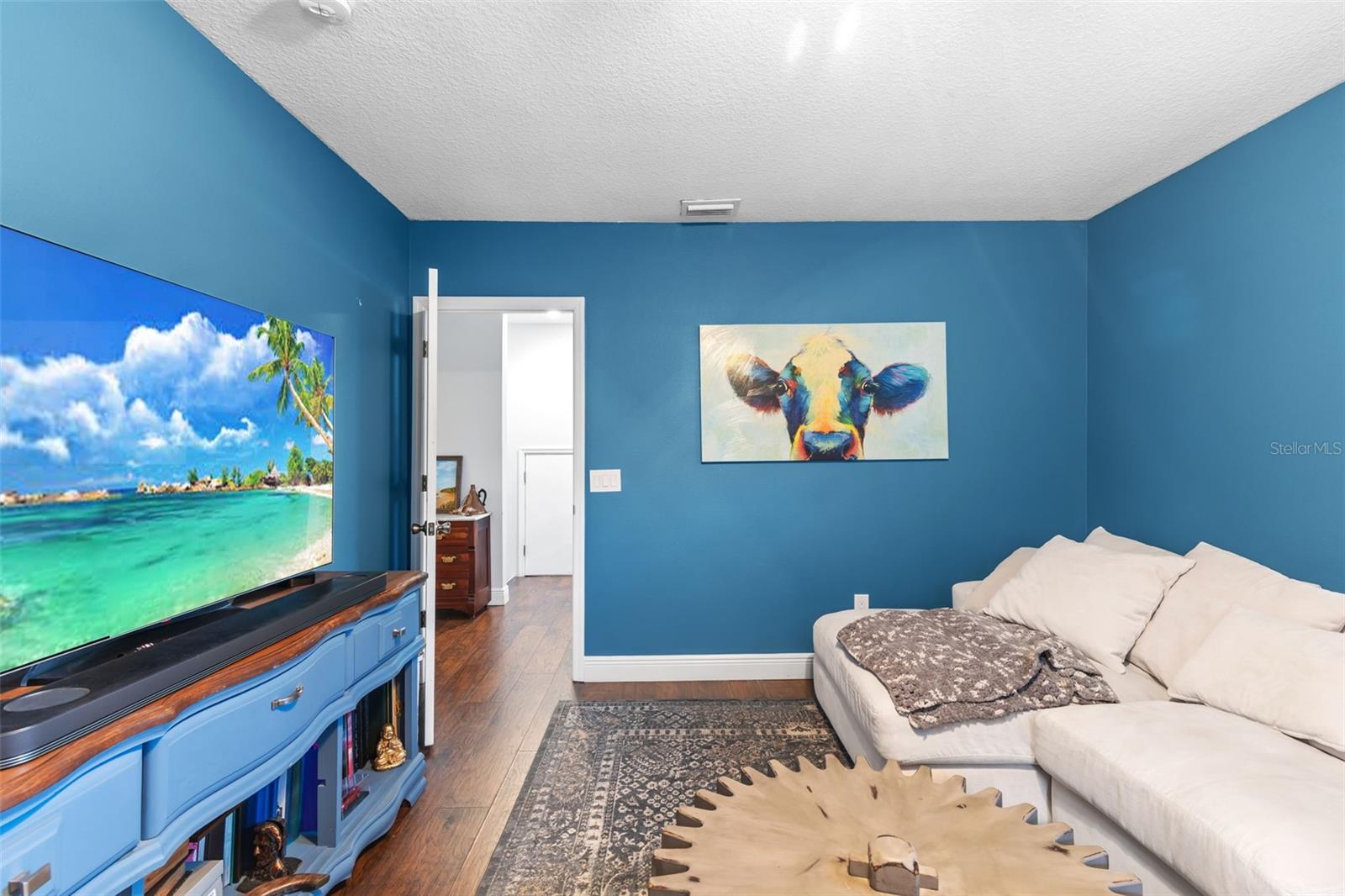 28042 LINDENHURST DR