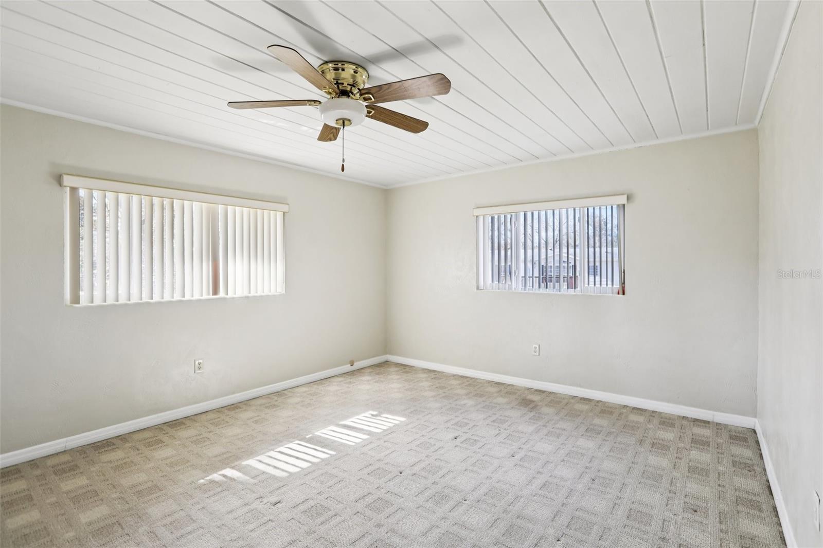 33137 CERCELIA RD