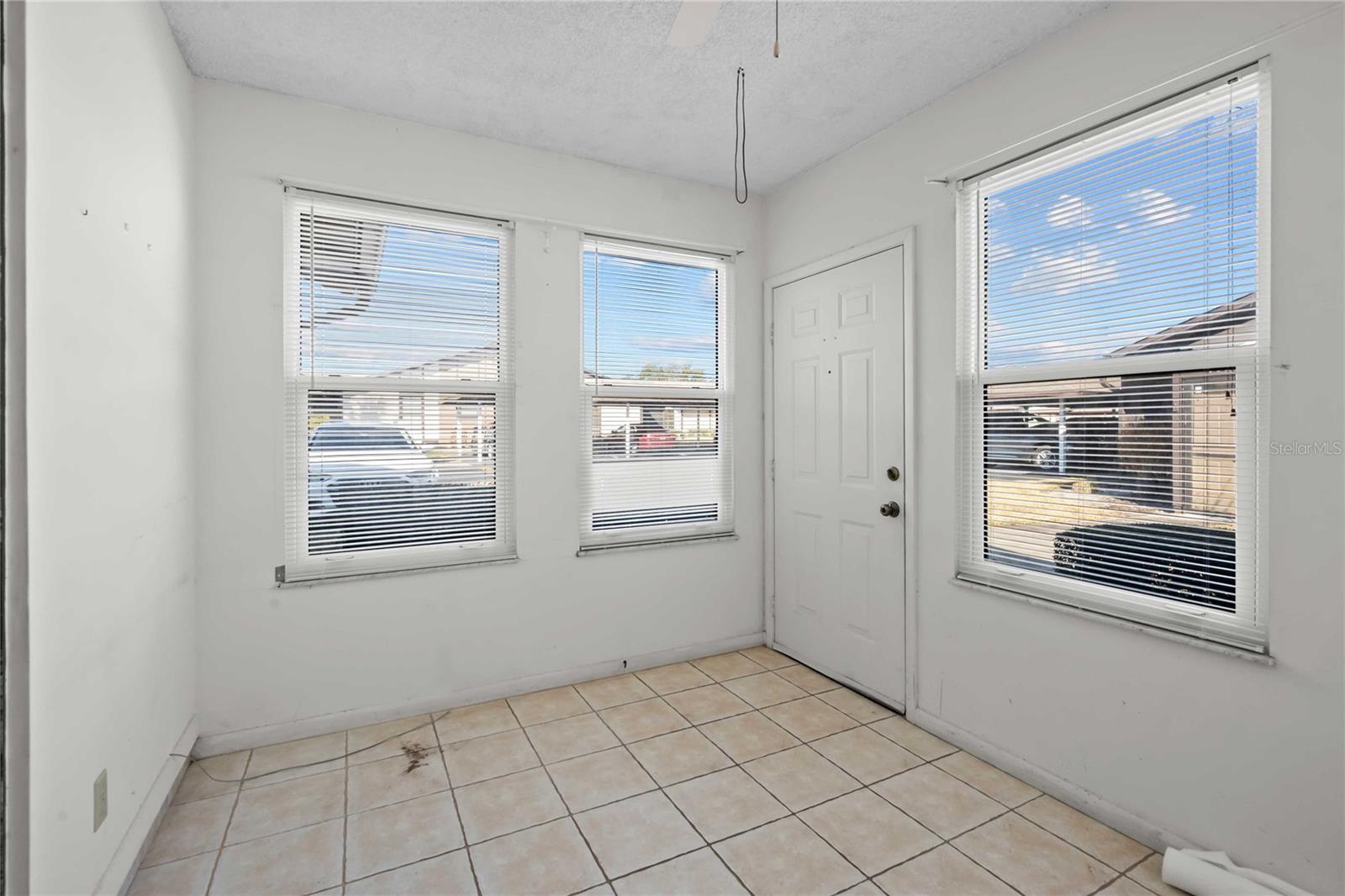 4520 BLOSSOM BLVD #D