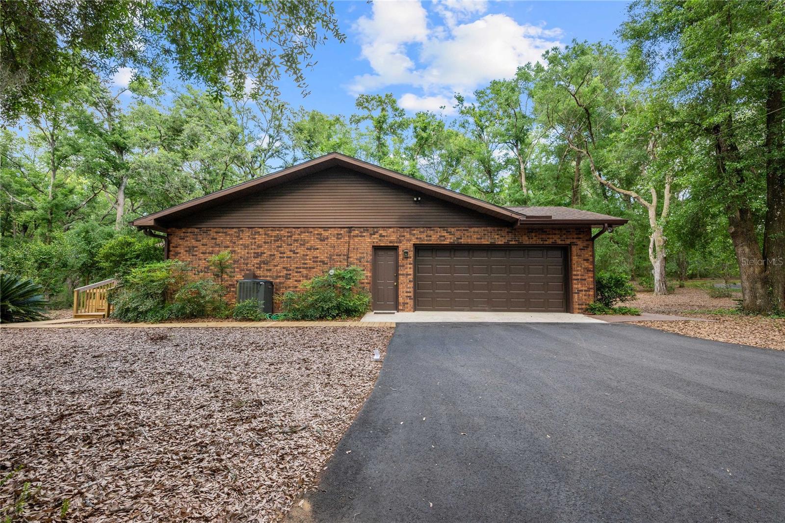 35935 LANA DR