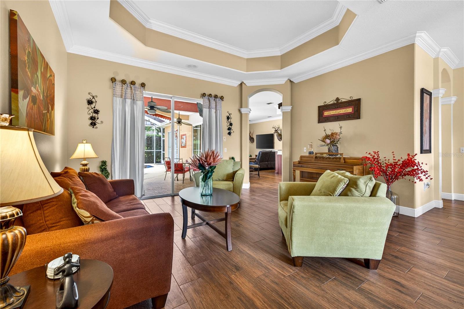 12643 OAK HOLLOW CT