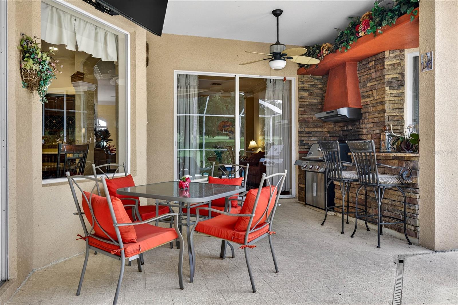 12643 OAK HOLLOW CT