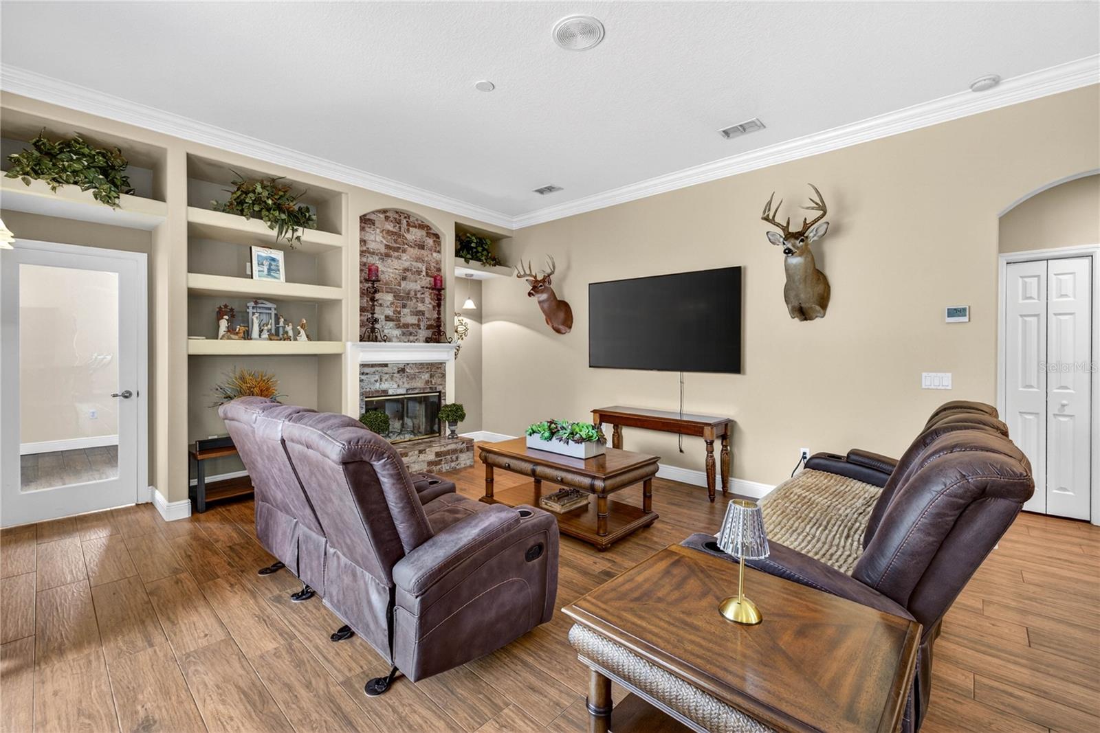 12643 OAK HOLLOW CT