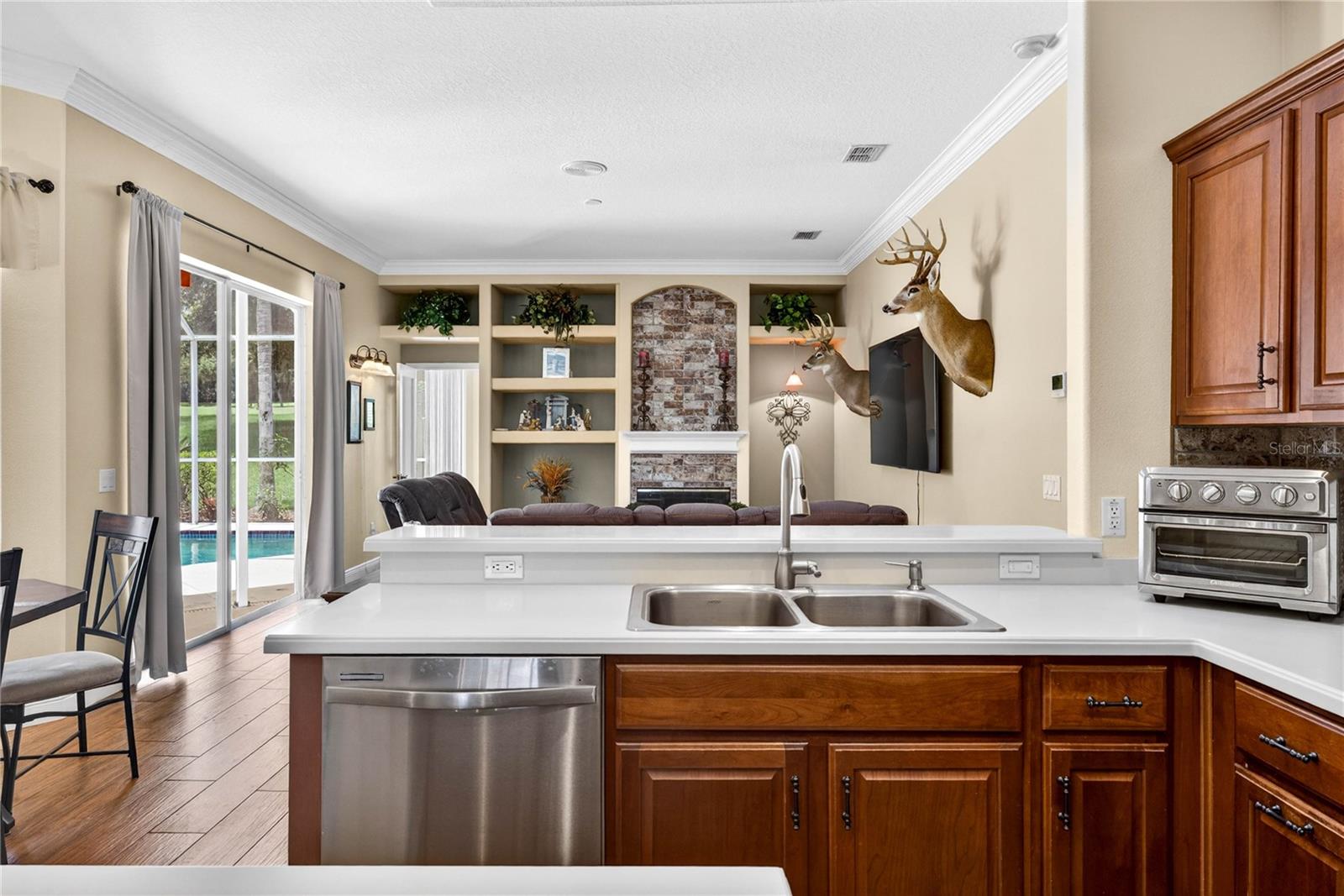 12643 OAK HOLLOW CT