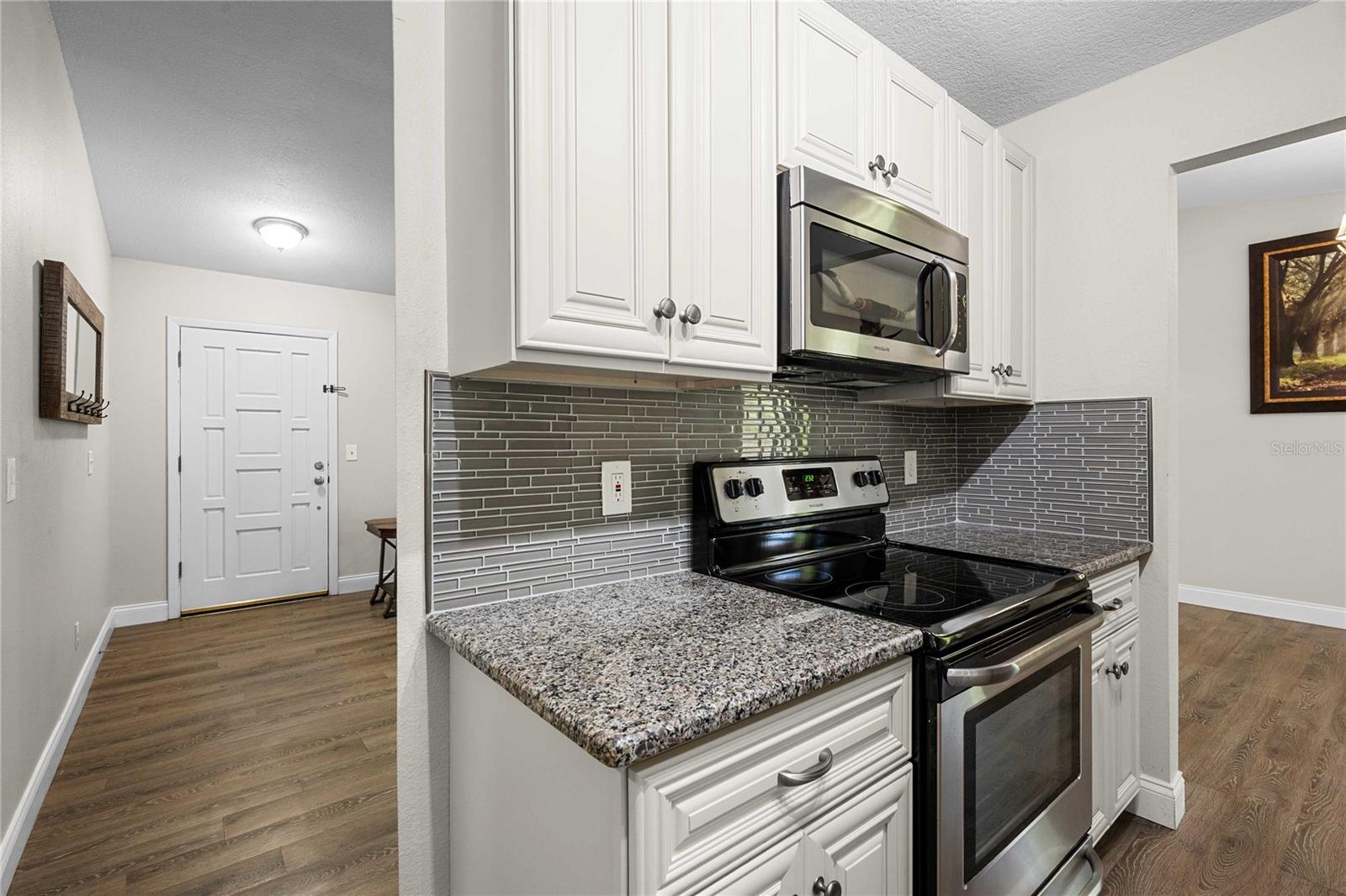 2423 FORREST CREST CIR